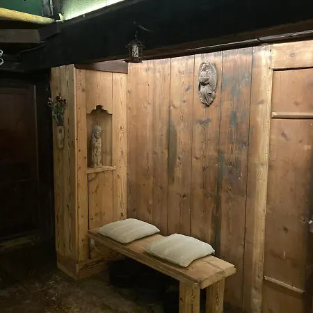 L'arbre A Chapeaux Guest house